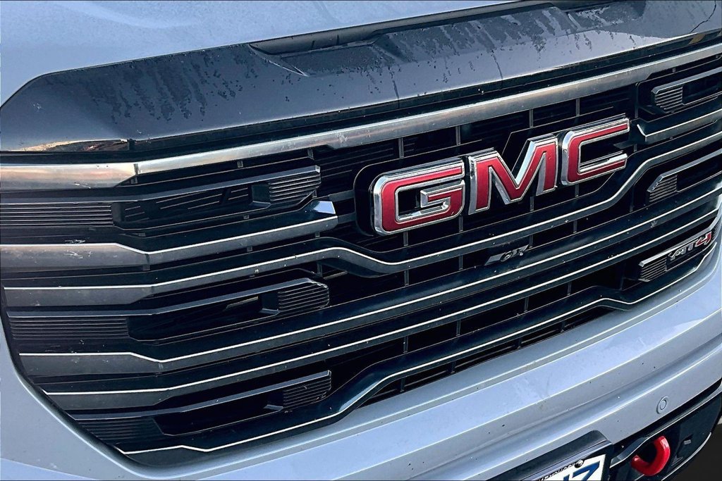 Used 2025 GMC Sierra 1500 AT4 w/ AT4 Premium Package AWD/4WD image 34