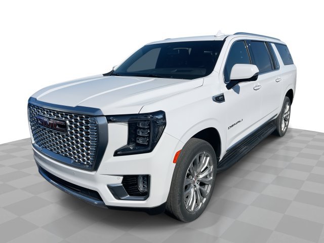 Used 2022 GMC Yukon XL Denali AWD/4WD image 1