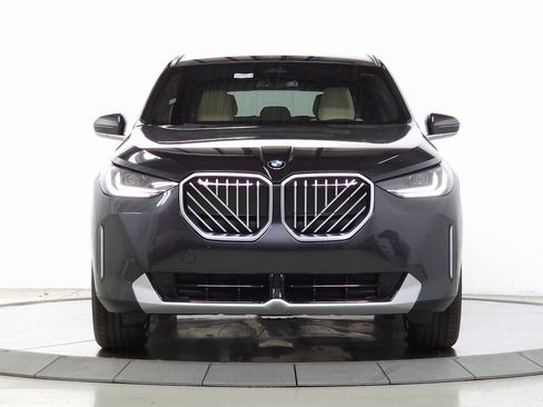 New 2025 BMW X3 xDrive30i w/ Convenience Package image 2