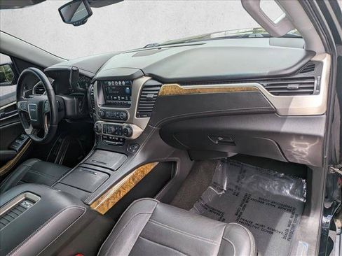 Used 2017 GMC Yukon XL Denali w/ Open Road Package AWD/4WD image 23