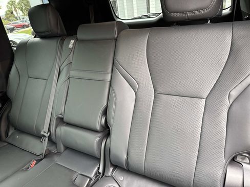 Used 2025 Lexus LX 700h Overtrail image 13