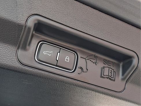 Used 2025 Ford Explorer ST-Line AWD/4WD image 26