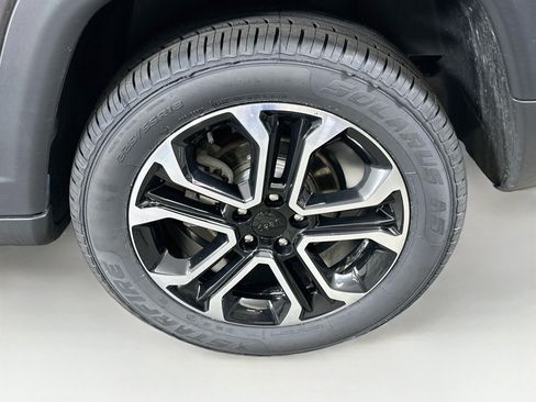 Used 2023 Jeep Compass Limited AWD/4WD image 11