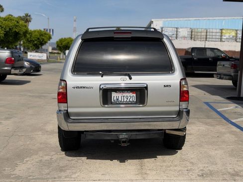 Used 2002 Toyota 4Runner SR5 image 9