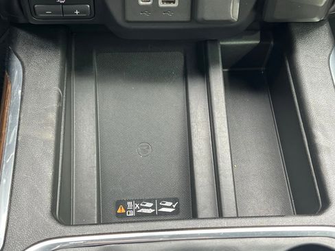 Used 2020 Chevrolet Silverado 1500 High Country w/ Technology Package image 33