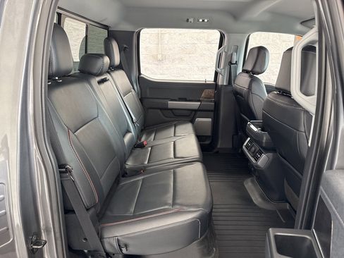 Used 2023 Ford F150 Lariat w/ Trailer Tow Package image 43