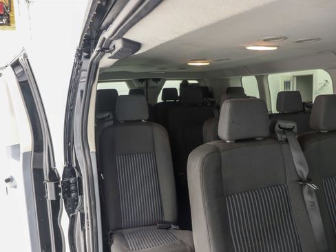 Used 2018 Ford Transit 350 XL image 14