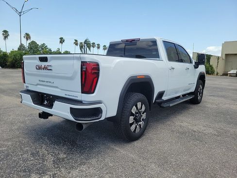 Used 2025 GMC Sierra 2500 Denali w/ Denali Reserve Package AWD/4WD image 6