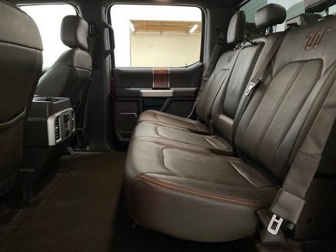 Used 2015 Ford F150 King Ranch w/ Equipment Group 601A Luxury AWD/4WD image 19