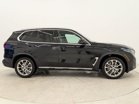 Certified 2024 BMW X5 xDrive40i w/ Premium Package image 8