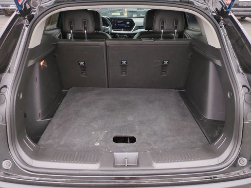 Certified 2025 Chevrolet Trax LT w/ Driver Confidence Package image 13