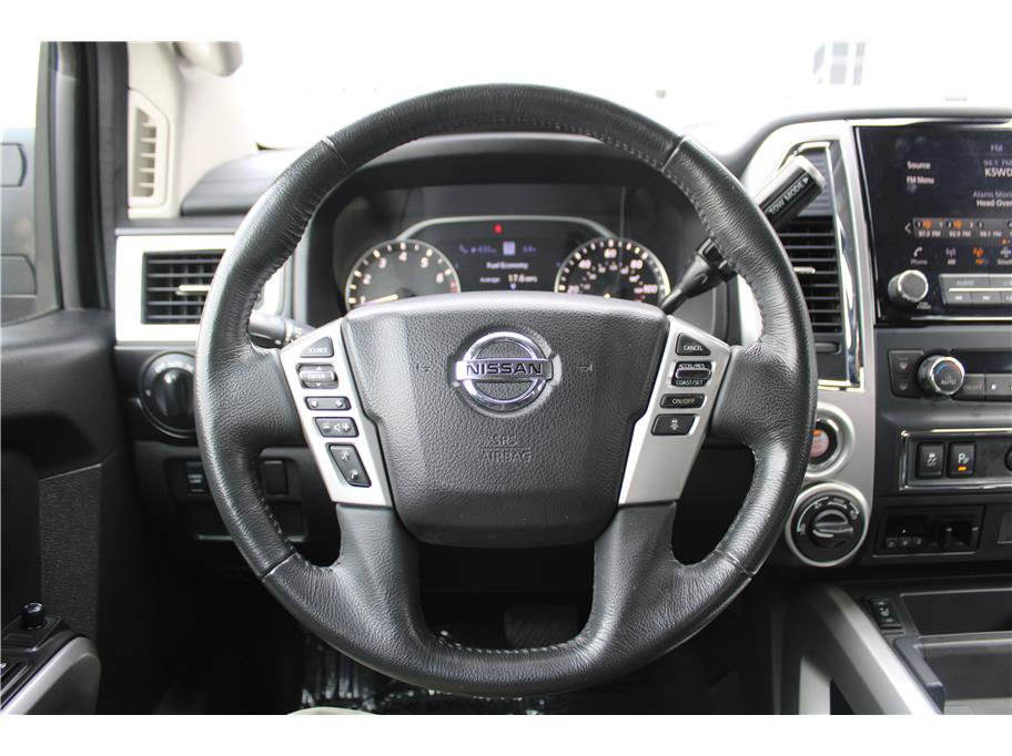 Used 2021 Nissan Titan SV w/ SV Convenience Package AWD/4WD image 17
