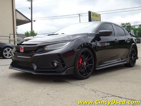 Used 2018 Honda Civic Type R image 3