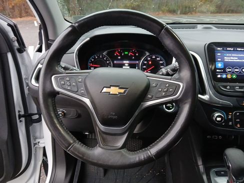 Used 2022 Chevrolet Equinox LT image 15