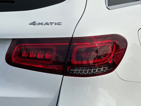 Certified 2022 Mercedes-Benz GLC 300 4MATIC image 27