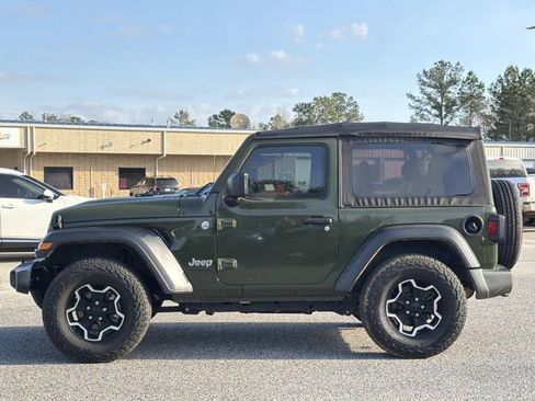Used 2021 Jeep Wrangler Sport AWD/4WD image 18