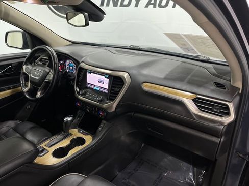 Used 2018 GMC Acadia Denali image 20