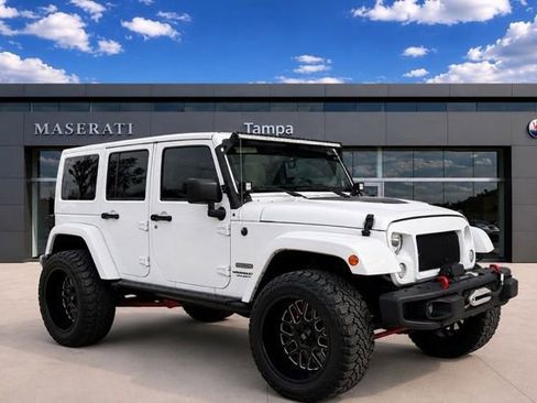 Used 2017 Jeep Wrangler Unlimited Rubicon AWD/4WD image 1