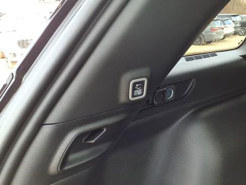 New 2025 Jeep Grand Cherokee Altitude AWD/4WD image 6