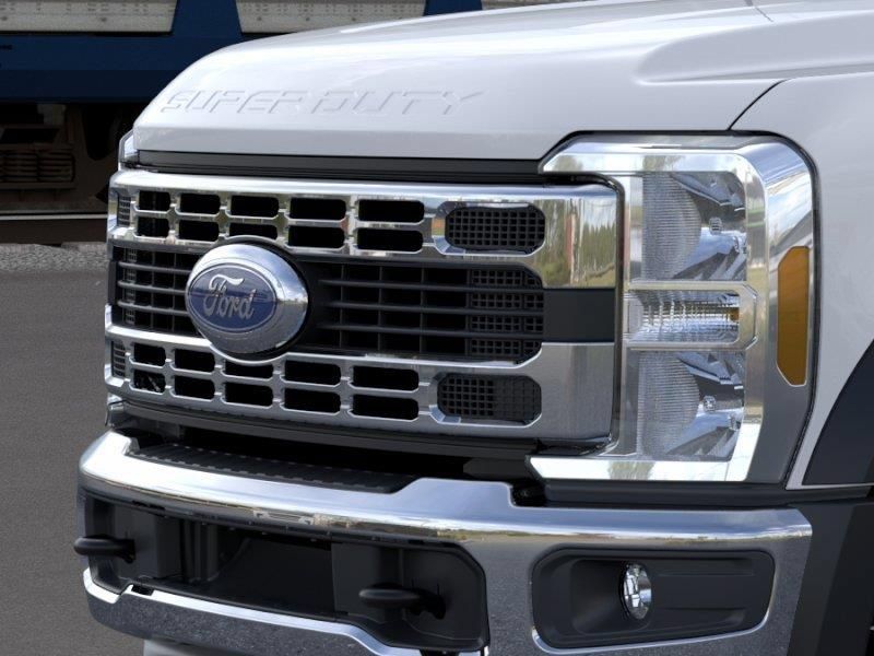 New 2026 Ford F550 Luxury RWD image 17