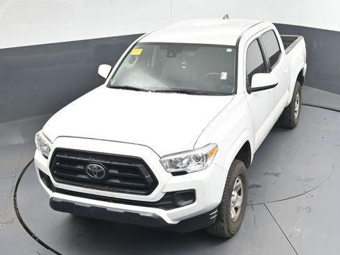 Certified 2020 Toyota Tacoma SR image 30