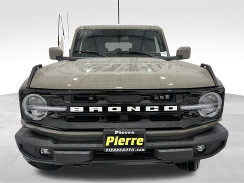 New 2025 Ford Bronco Outer Banks image 9