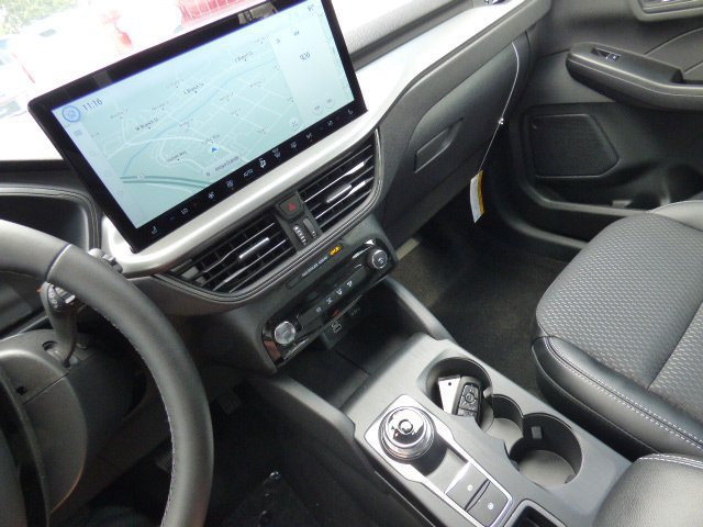 New 2025 Ford Escape SE FWD image 15