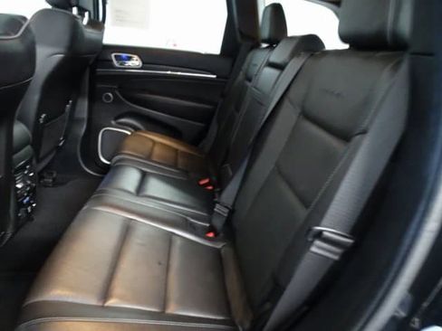 Used 2021 Jeep Grand Cherokee Summit image 4