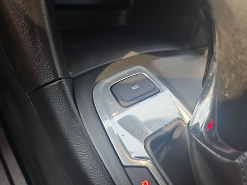 Used 2019 Chevrolet Equinox LT image 27