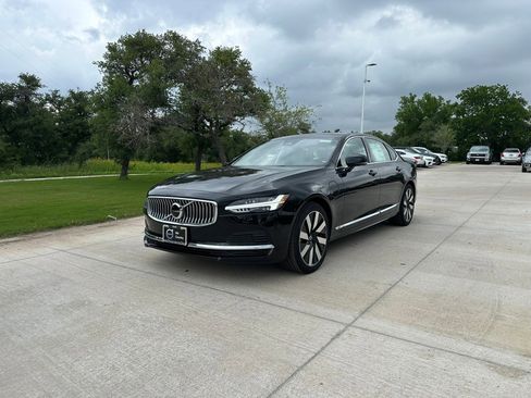 Certified 2024 Volvo S90 T8 Ultimate image 2