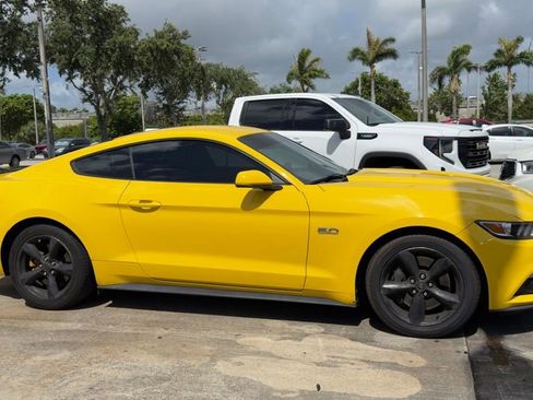Used 2016 Ford Mustang GT RWD image 8