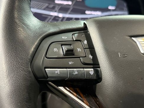 Certified 2023 Cadillac Escalade Premium Luxury image 15
