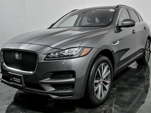 Used 2019 Jaguar F-PACE Prestige image 5