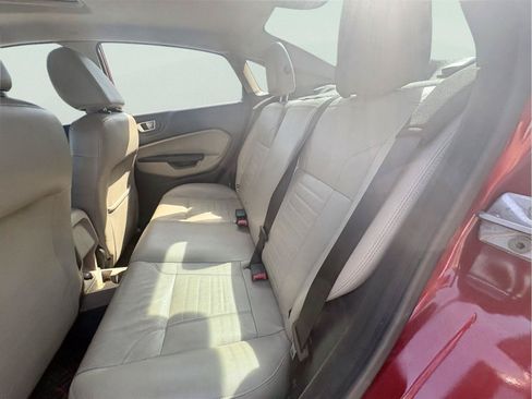 Used 2014 Ford Fiesta Titanium FWD image 11