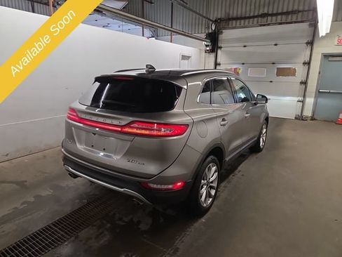 Used 2017 Lincoln MKC Select w/ Select Plus Package AWD/4WD image 5