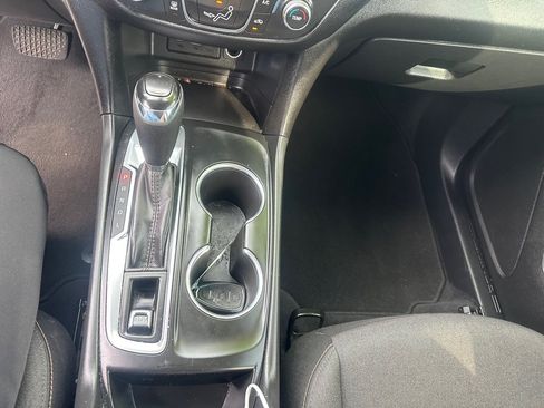 Used 2020 Chevrolet Equinox LT FWD image 14