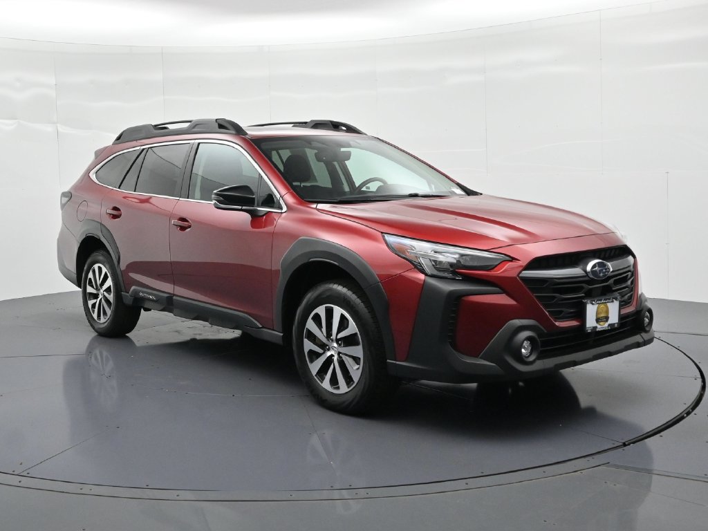 Used 2025 Subaru Outback Premium AWD/4WD image 4