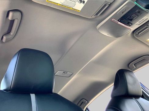 Used 2023 Toyota Camry SE FWD image 14