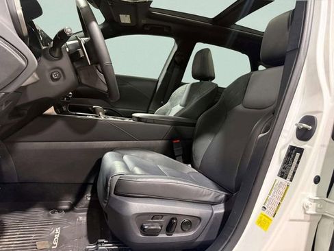 Used 2025 Lexus RX 350h image 28