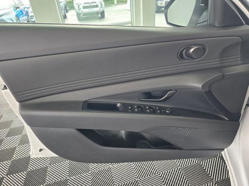 New 2026 Hyundai Elantra SEL Sport Premium FWD image 32