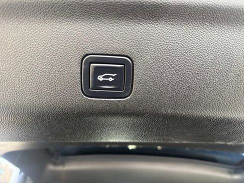 Used 2022 Chevrolet Tahoe RST w/ Luxury Package image 7