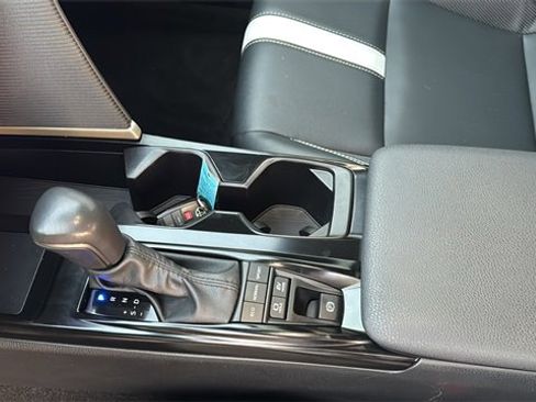 Used 2025 Toyota Camry SE image 20