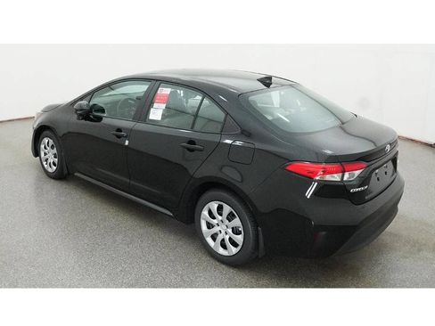 New 2026 Toyota Corolla LE FWD image 6