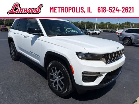 Used 2025 Jeep Grand Cherokee Limited AWD/4WD image 7
