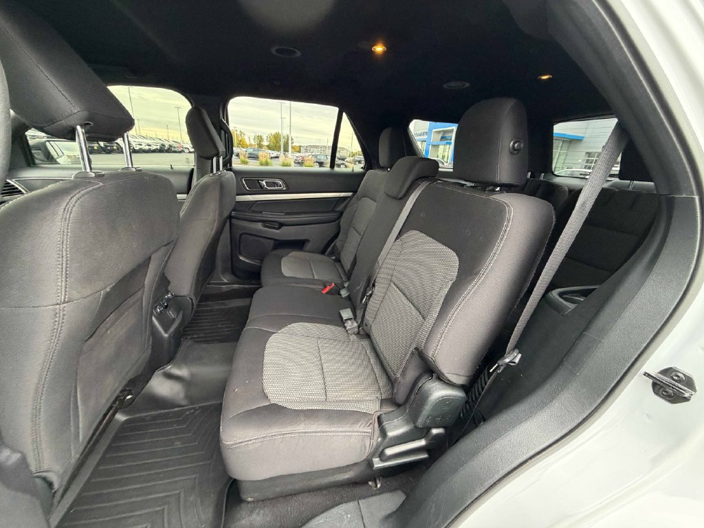 Used 2019 Ford Explorer XLT w/ Equipment Group 201A AWD/4WD image 20