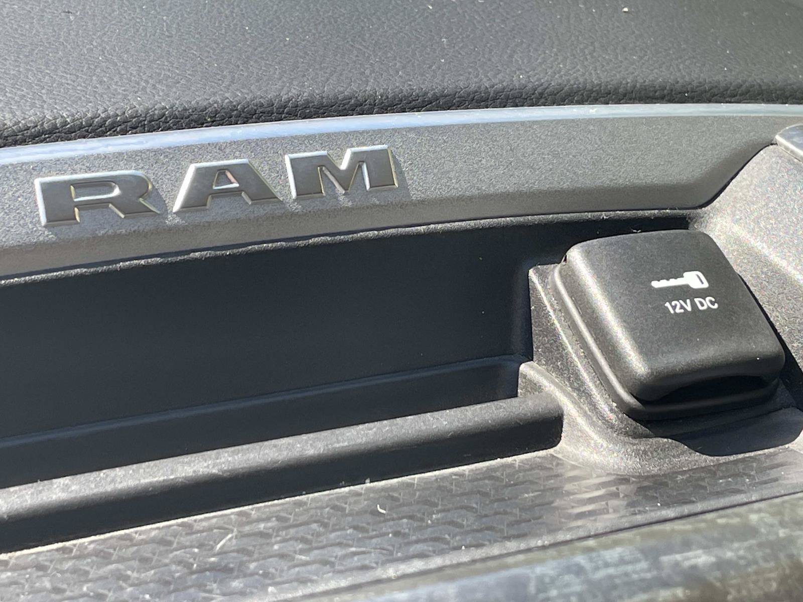 Used 2019 RAM 1500 Big Horn RWD image 29