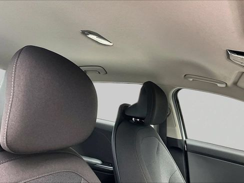 Used 2025 Kia K4 FWD image 28