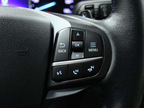 Used 2020 Ford Explorer XLT image 22