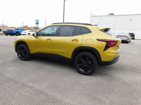 Used 2024 Chevrolet Trax ACTIV image 5