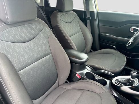 Used 2019 Kia Soul image 25